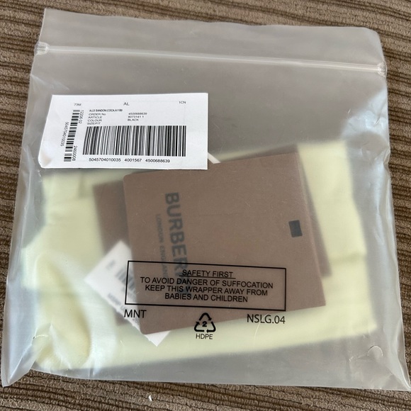 Burberry Plaid Patterns card holder - Picture 2 of 7